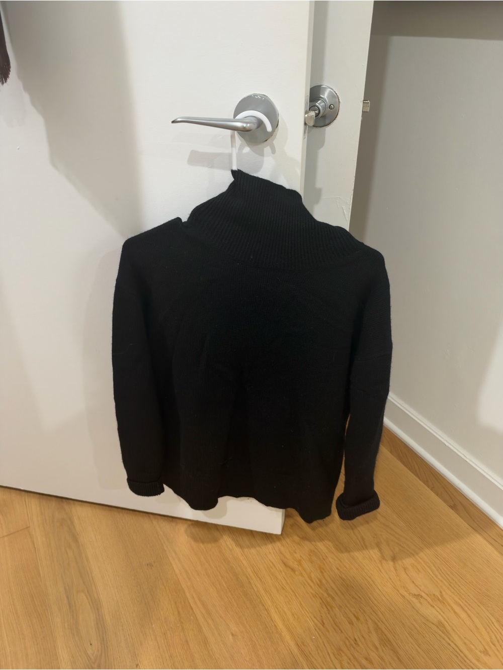 Aritzia Classic Black Turtleneck Sweater - Comoros